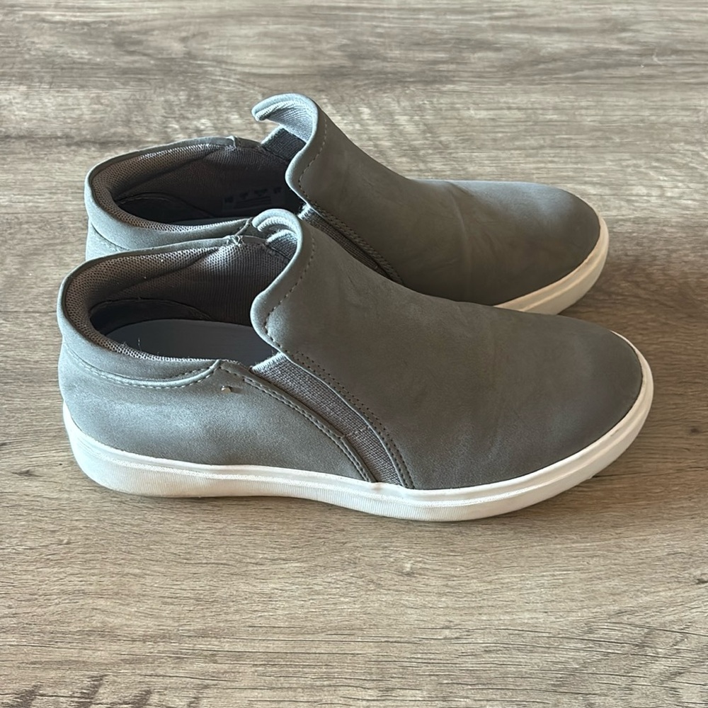 Dr. Scholls be free gray slip on sneakers size 7